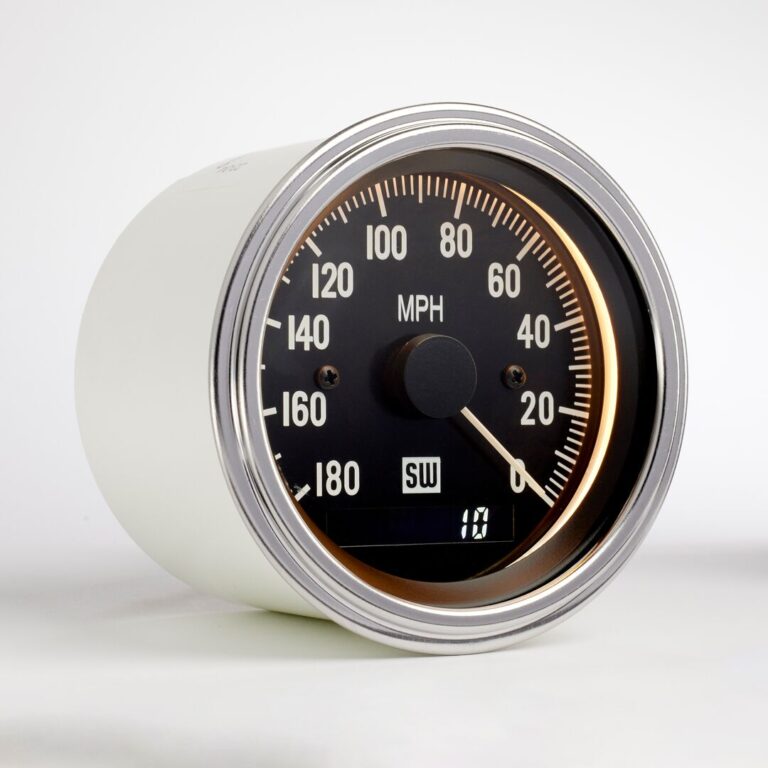 Deluxe™ Speedometer 82962 - Stewart Warner